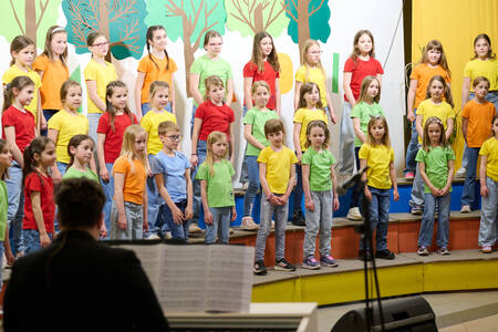 032_revija otroških zborov I.dan 26